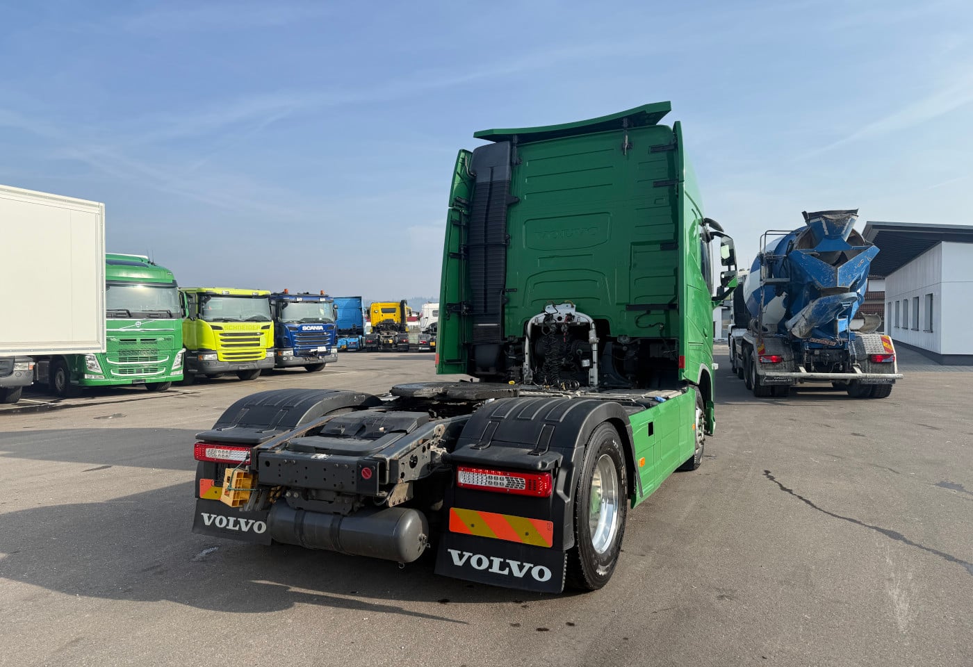 MOTO6625_2860746 vehicle image