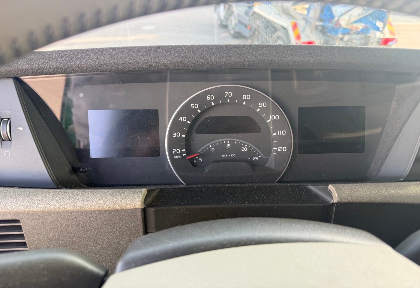 MOTO6625_2860746 vehicle image