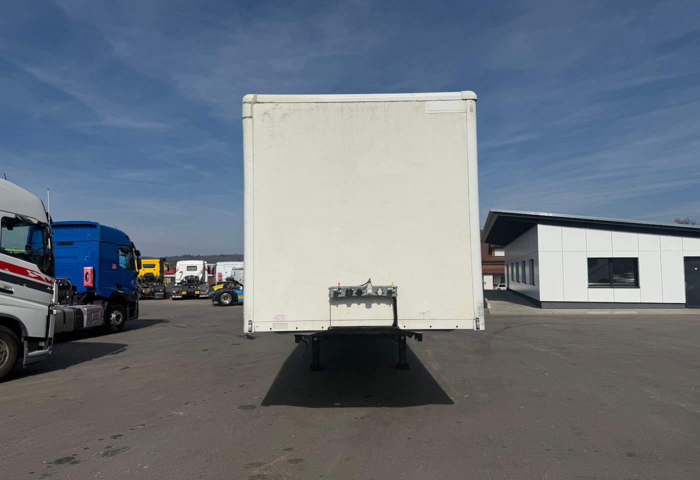 MOTO6625_2863973 vehicle image