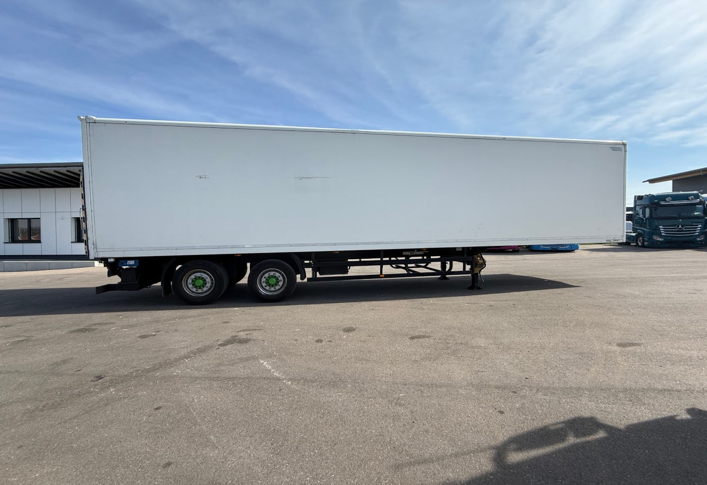 MOTO6625_2863973 vehicle image