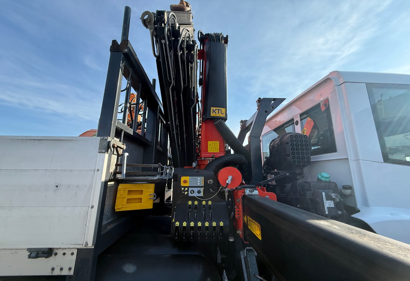 MOTO6625_2866368 vehicle image