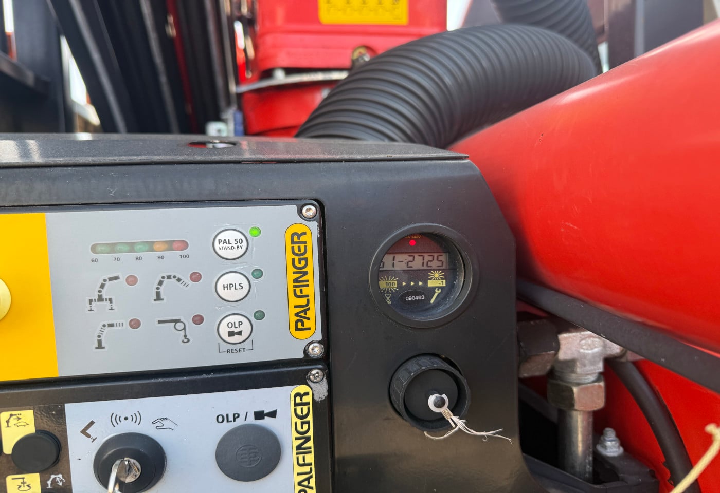 MOTO6625_2866368 vehicle image