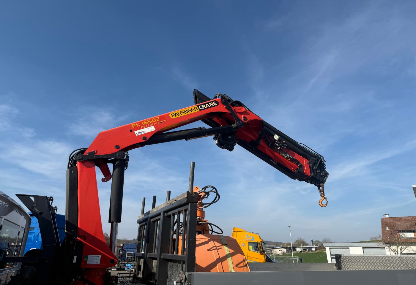 MOTO6625_2866368 vehicle image