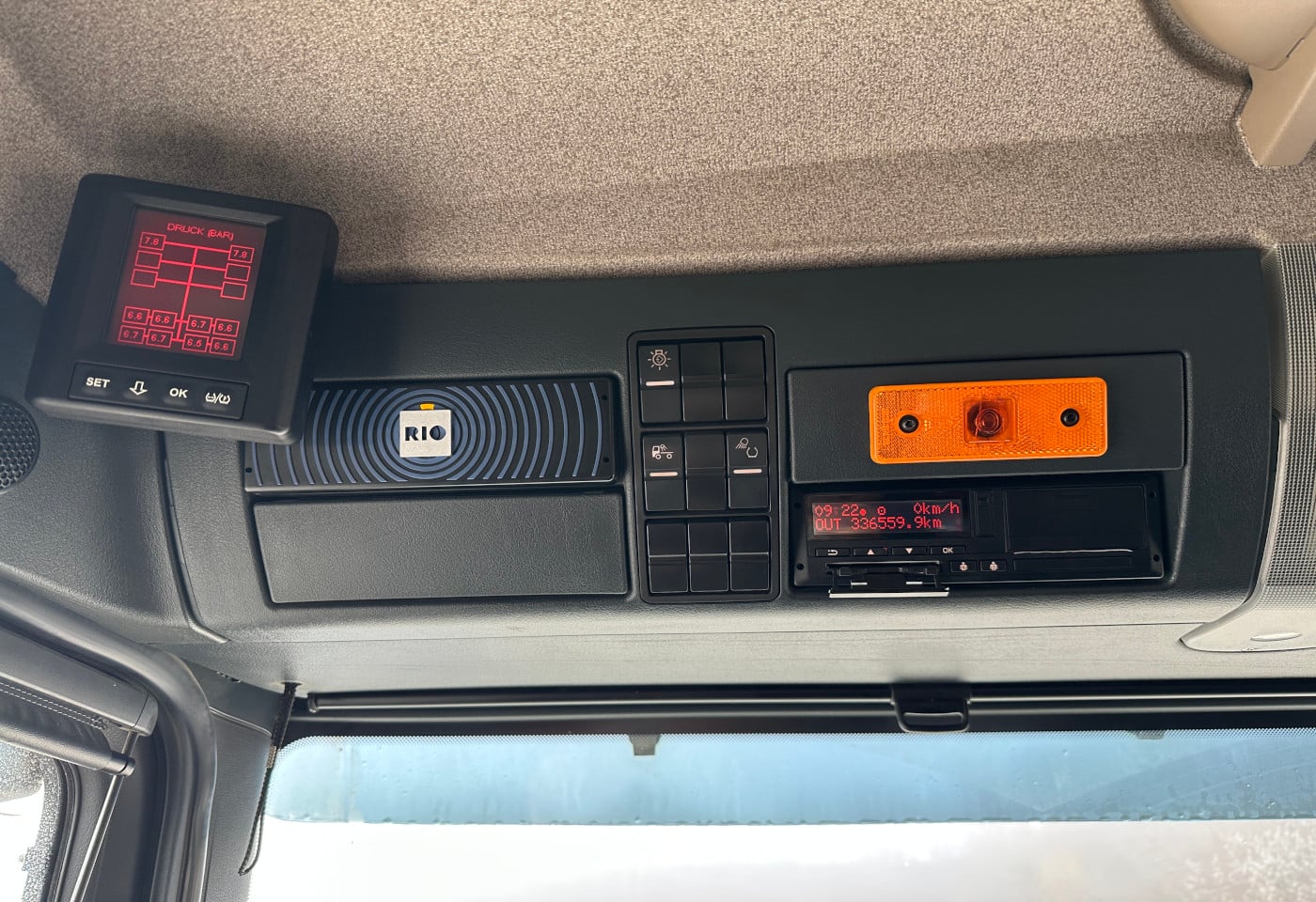 MOTO6625_2839709 vehicle image