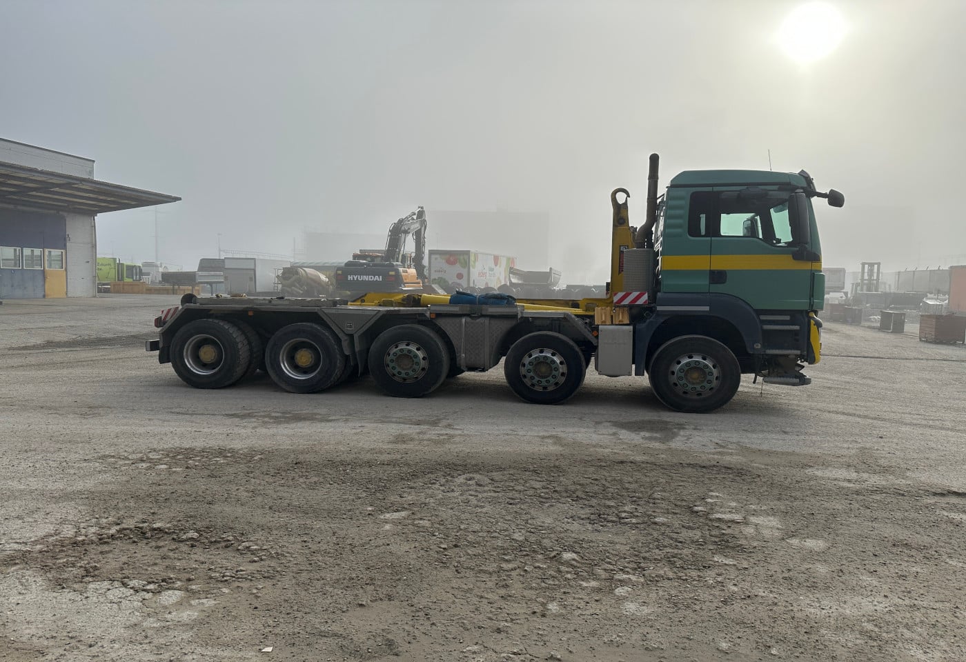 MOTO6625_2839709 vehicle image