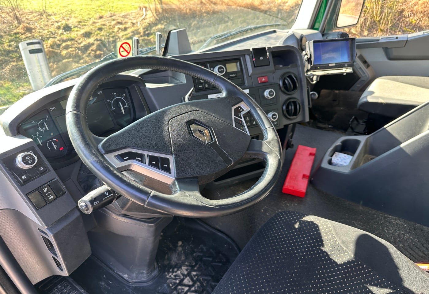 MOTO6625_2840589 vehicle image