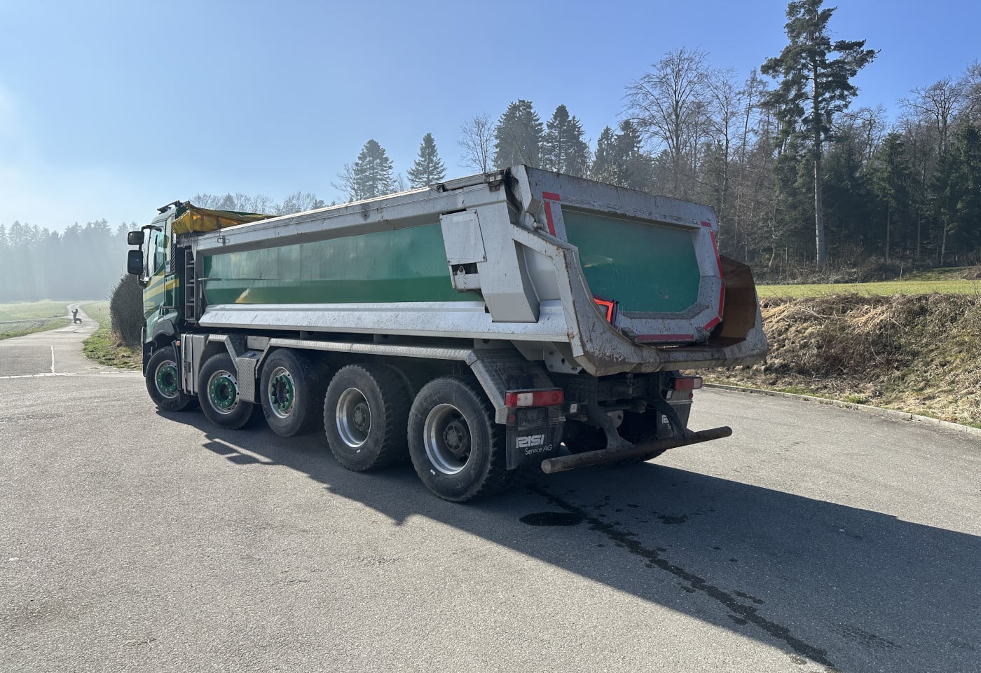 MOTO6625_2840589 vehicle image