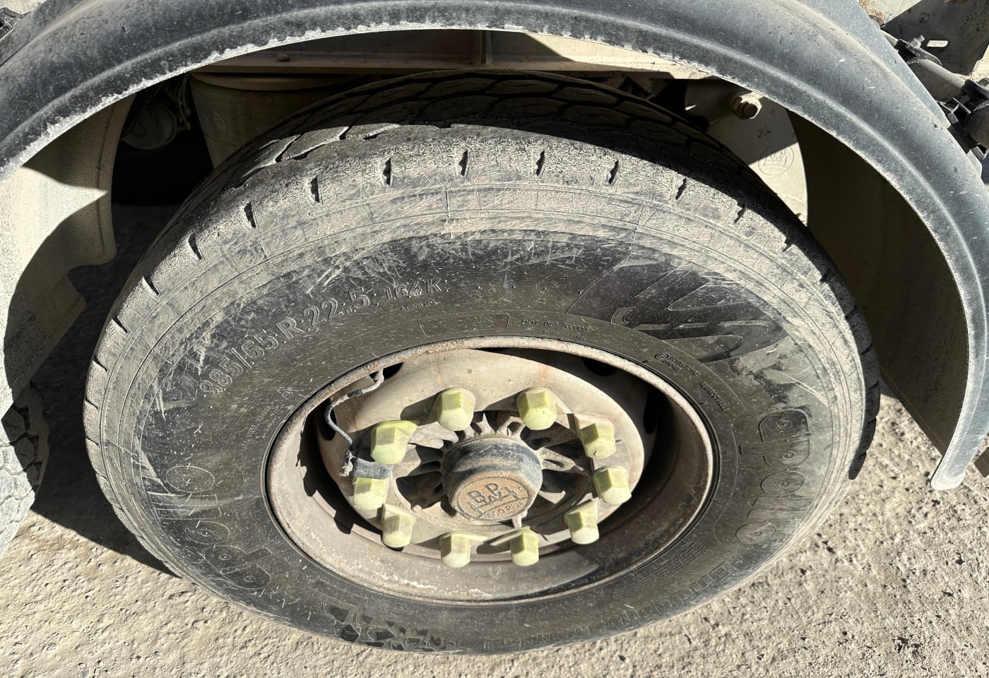 MOTO6625_2853137 vehicle image