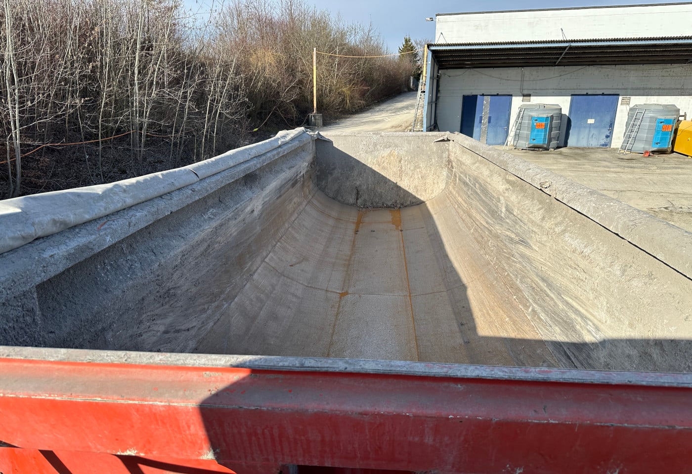 MOTO6625_2853137 vehicle image