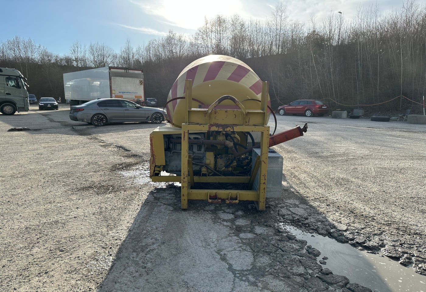 MOTO6625_2839711 vehicle image