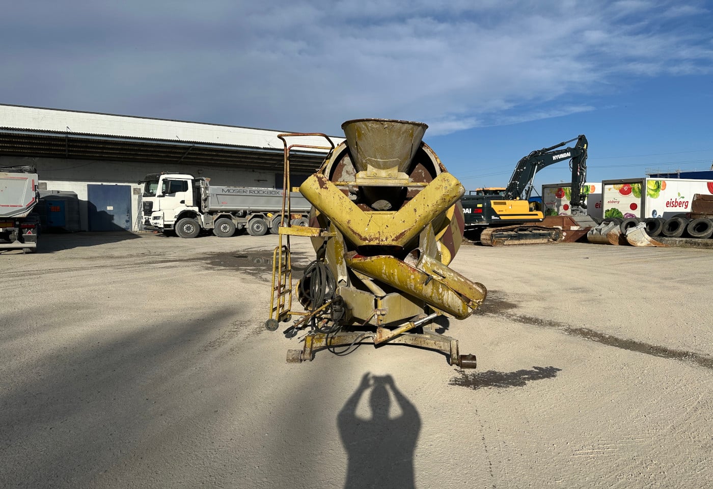 MOTO6625_2839711 vehicle image