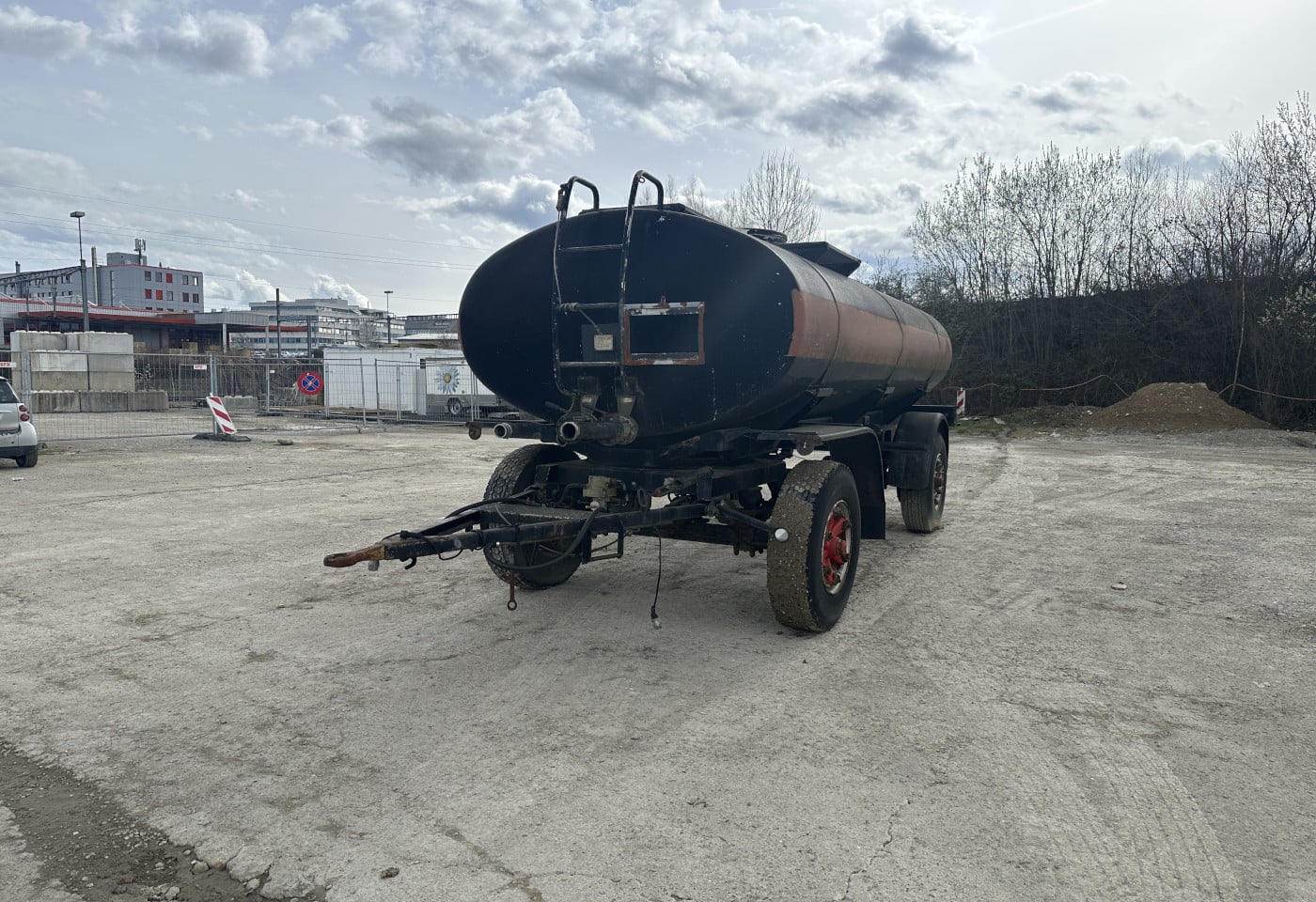 MOTO6625_2853606 vehicle image