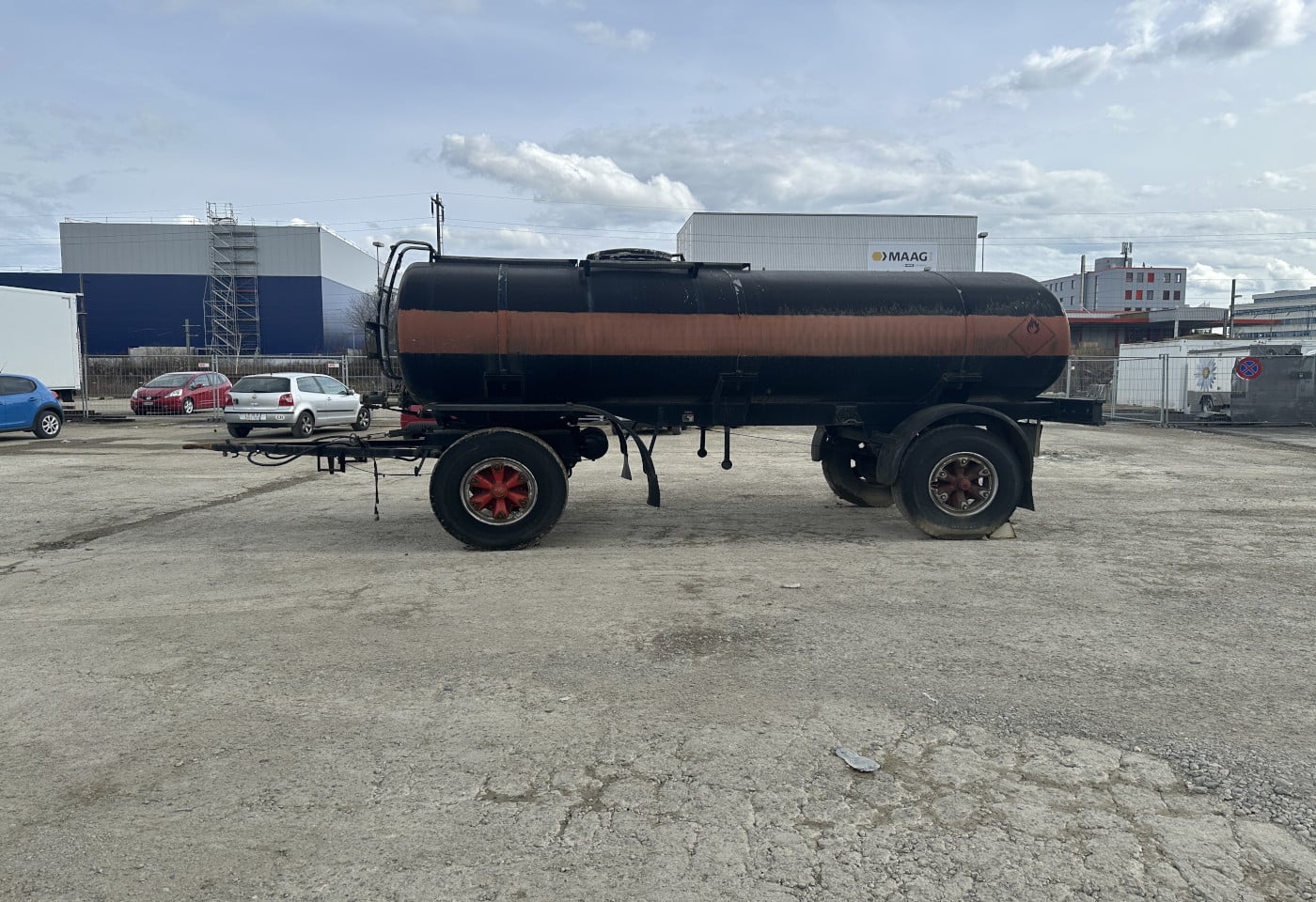 MOTO6625_2853606 vehicle image