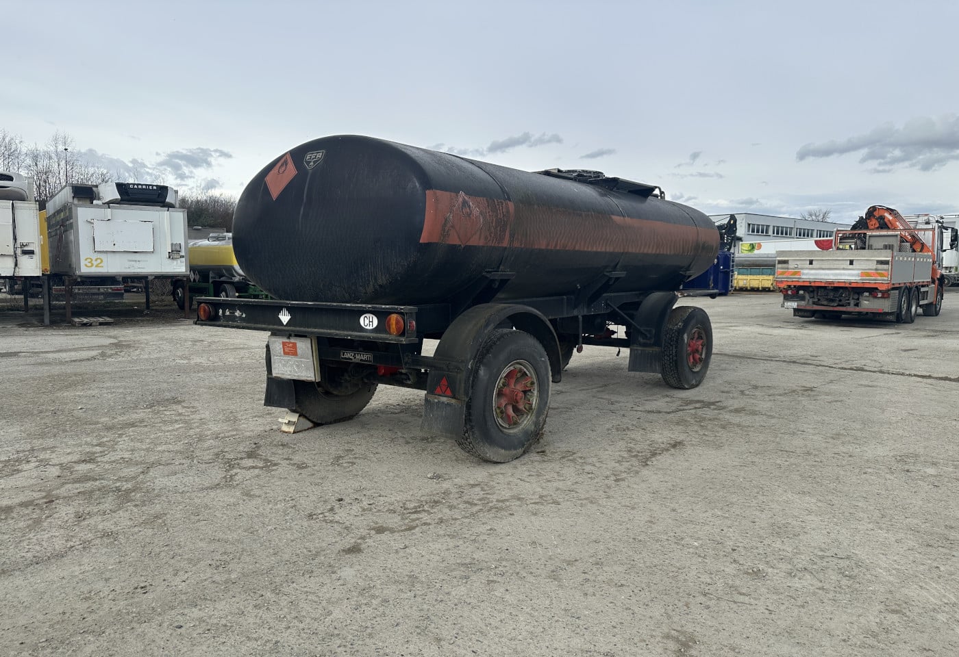 MOTO6625_2853606 vehicle image