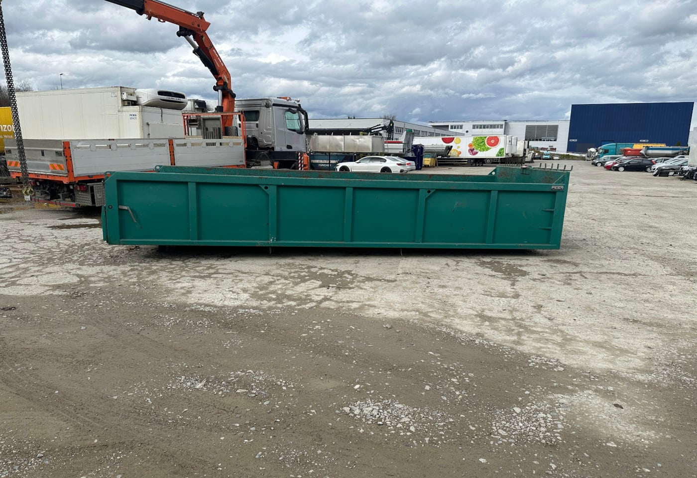 MOTO6625_2848570 vehicle image