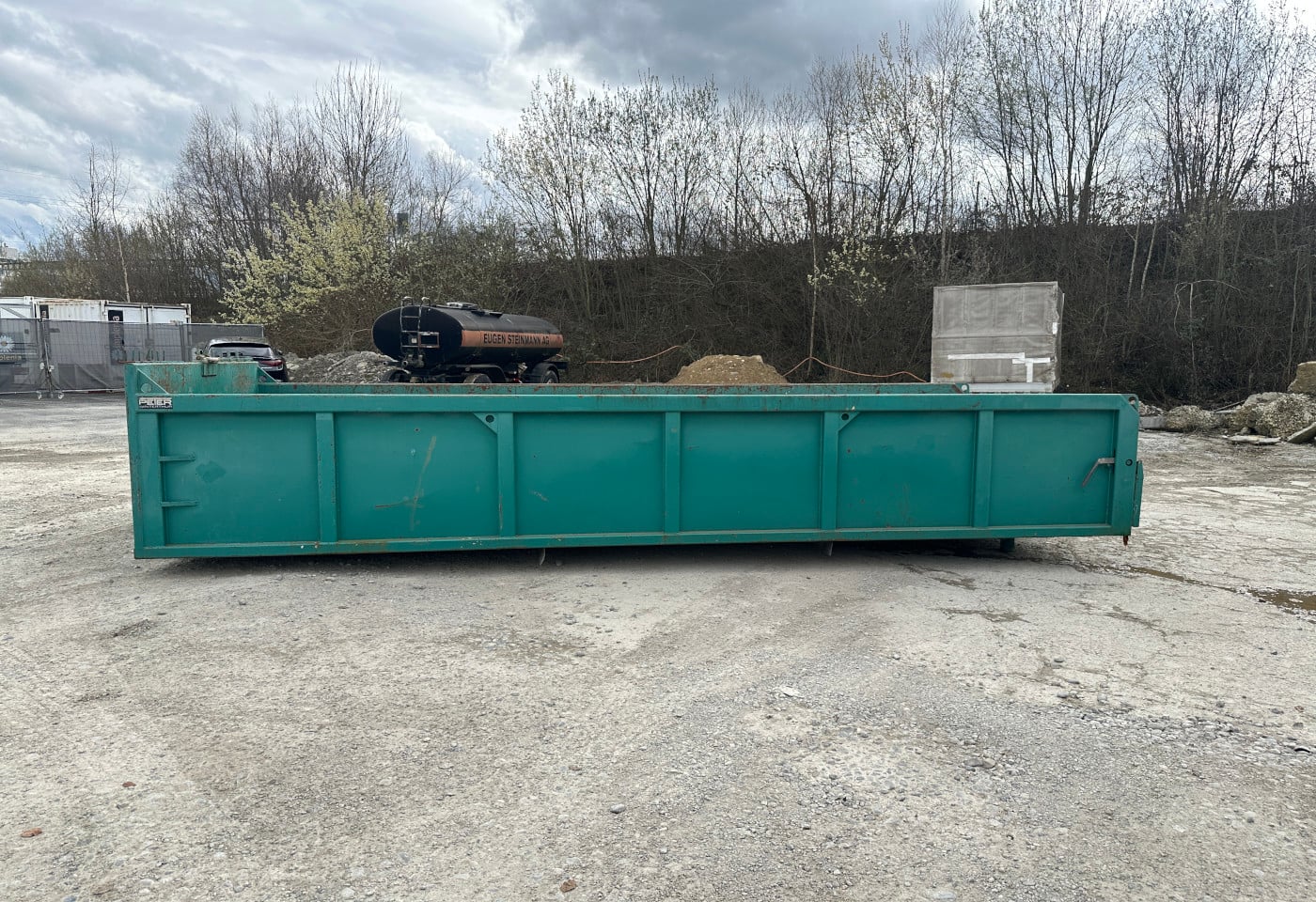 MOTO6625_2848570 vehicle image