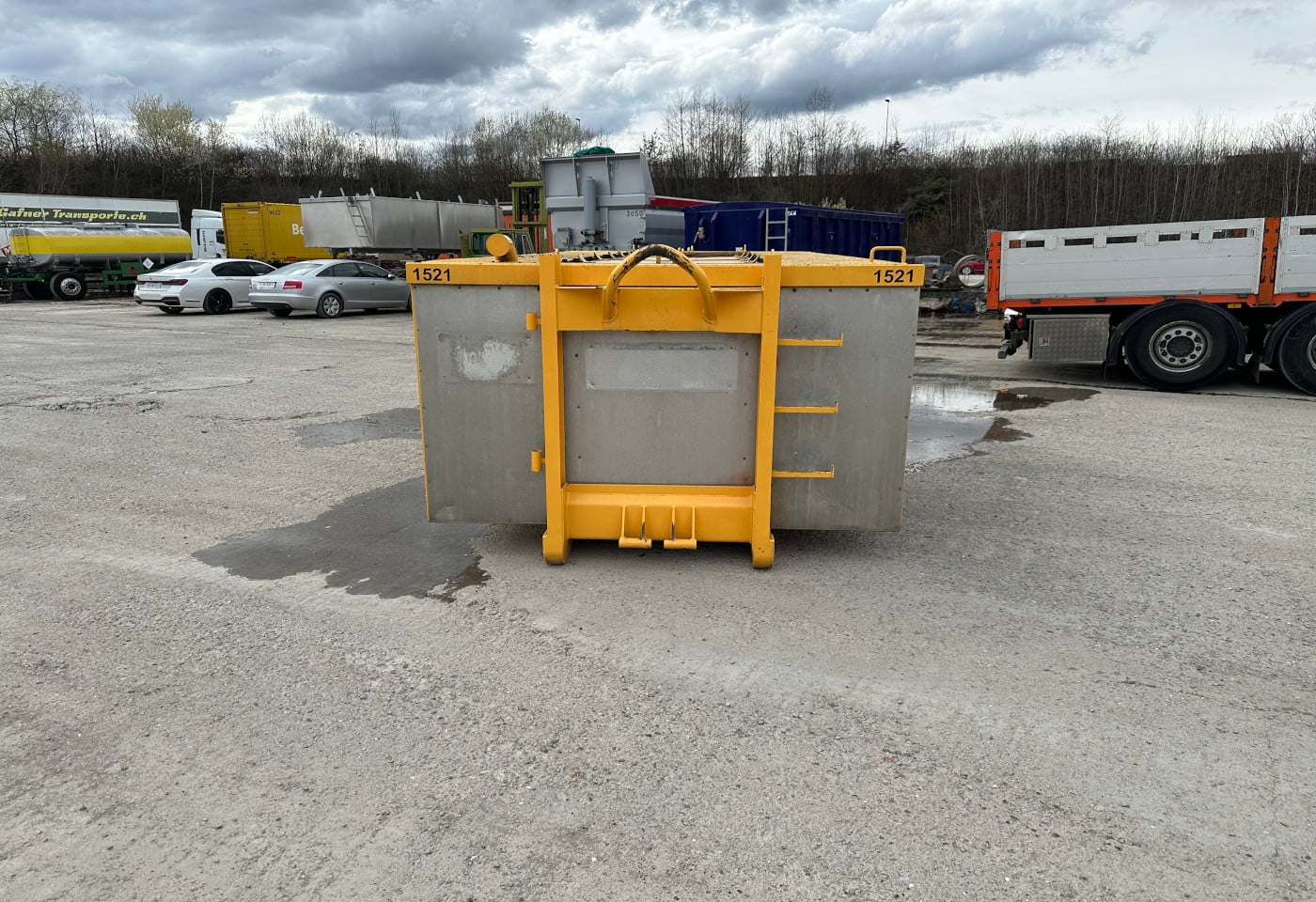 MOTO6625_2847763 vehicle image