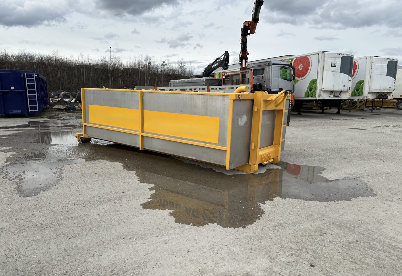 MOTO6625_2847763 vehicle image