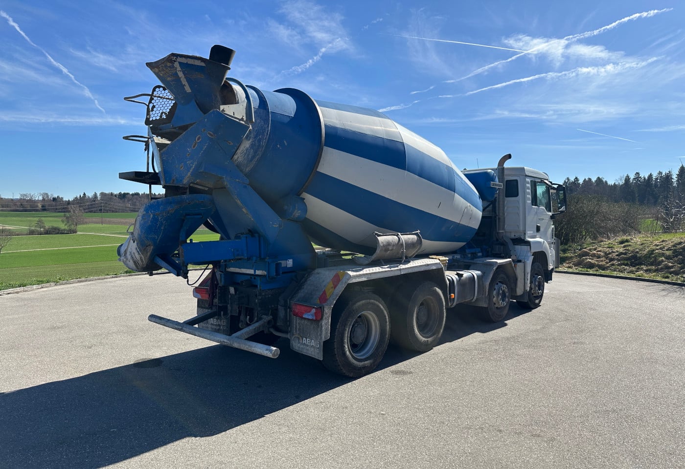 MOTO6625_2849018 vehicle image