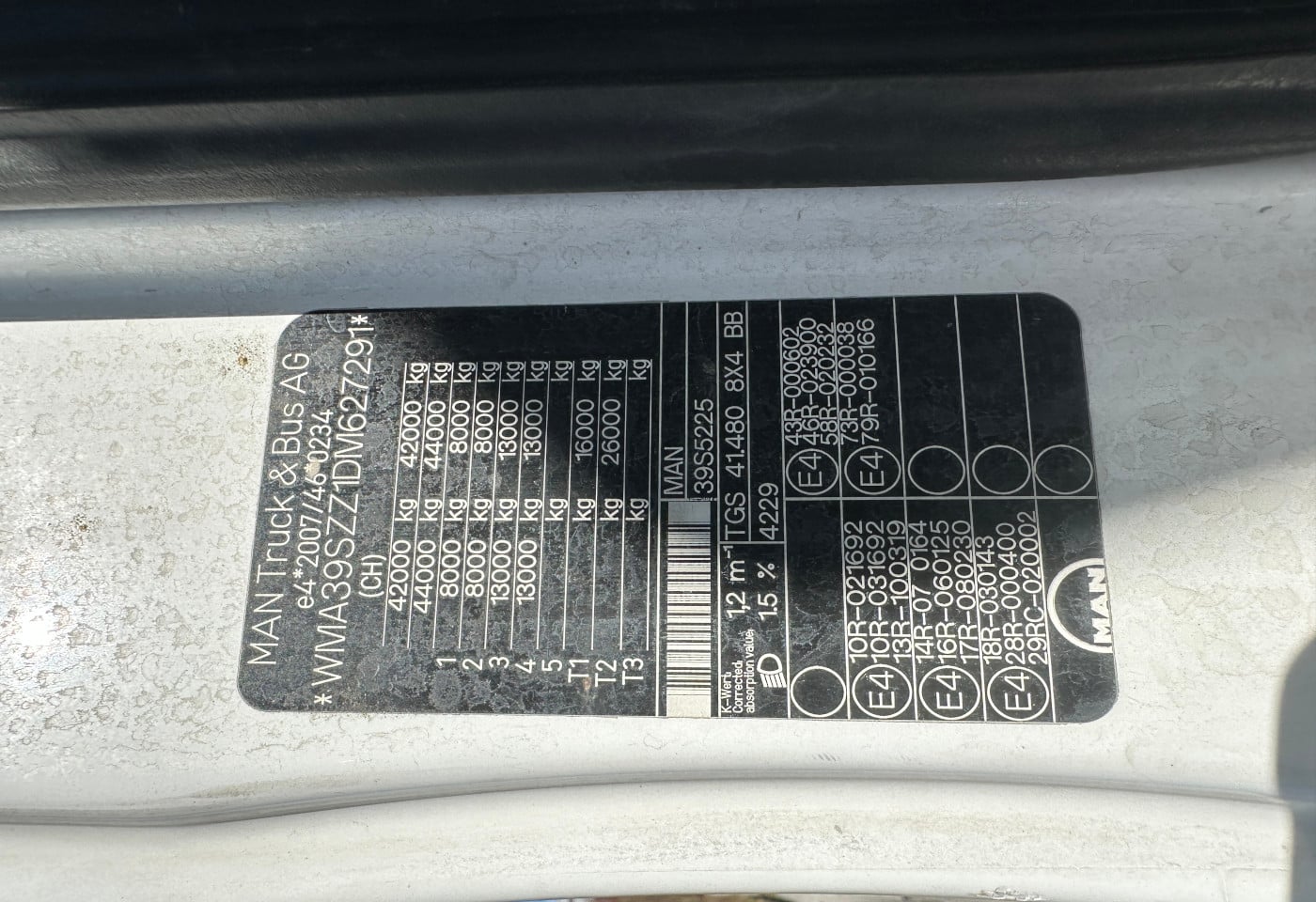 MOTO6625_2849018 vehicle image