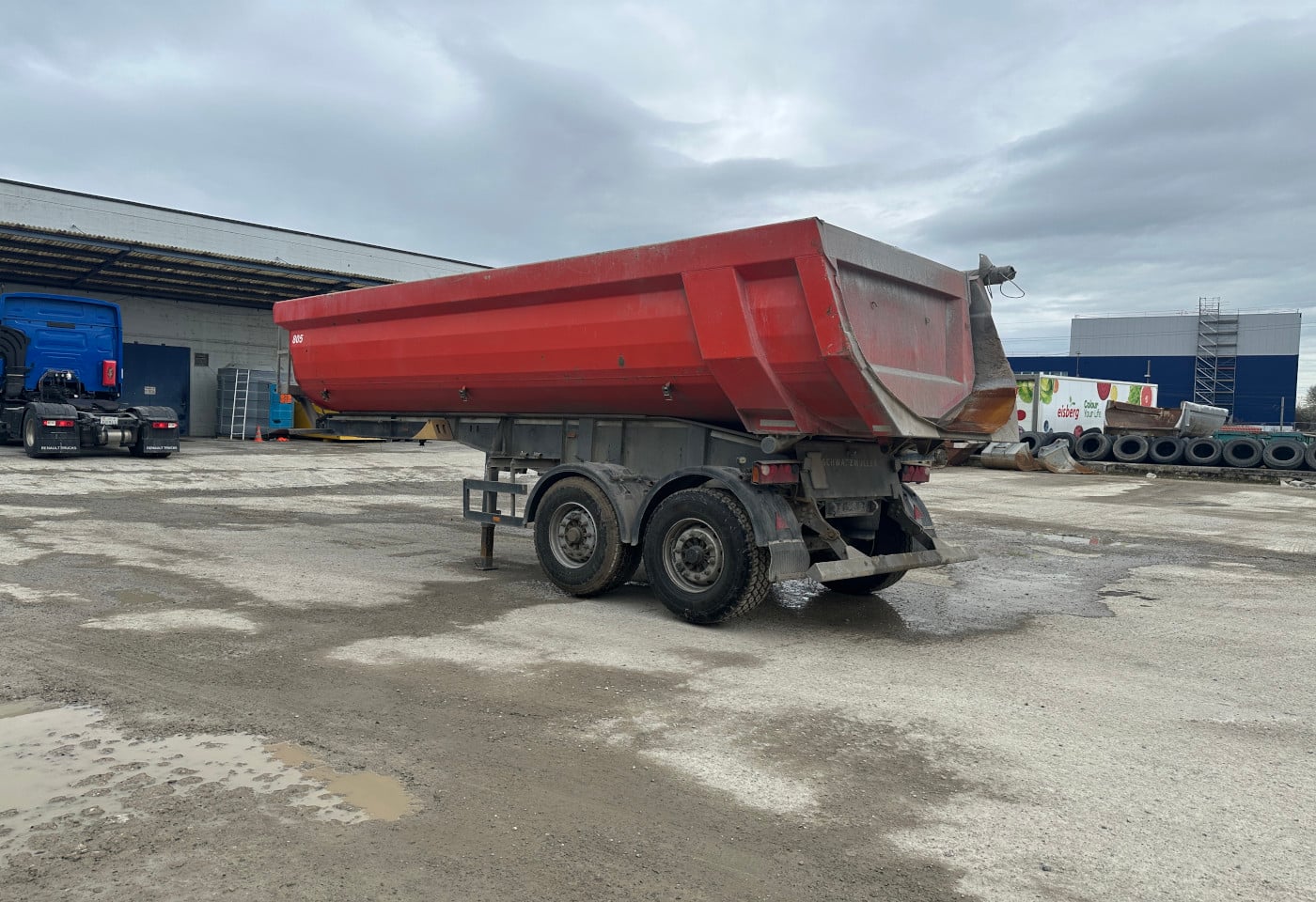 MOTO6625_2853599 vehicle image