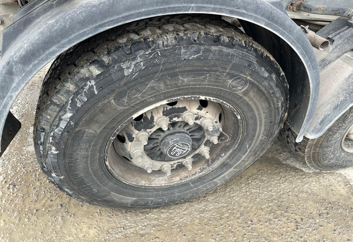 MOTO6625_2853599 vehicle image