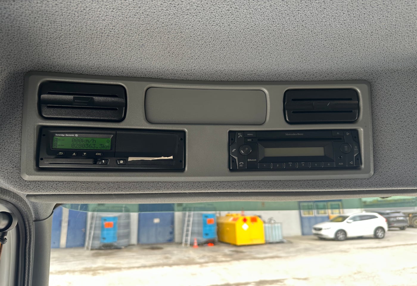 MOTO6625_2853142 vehicle image