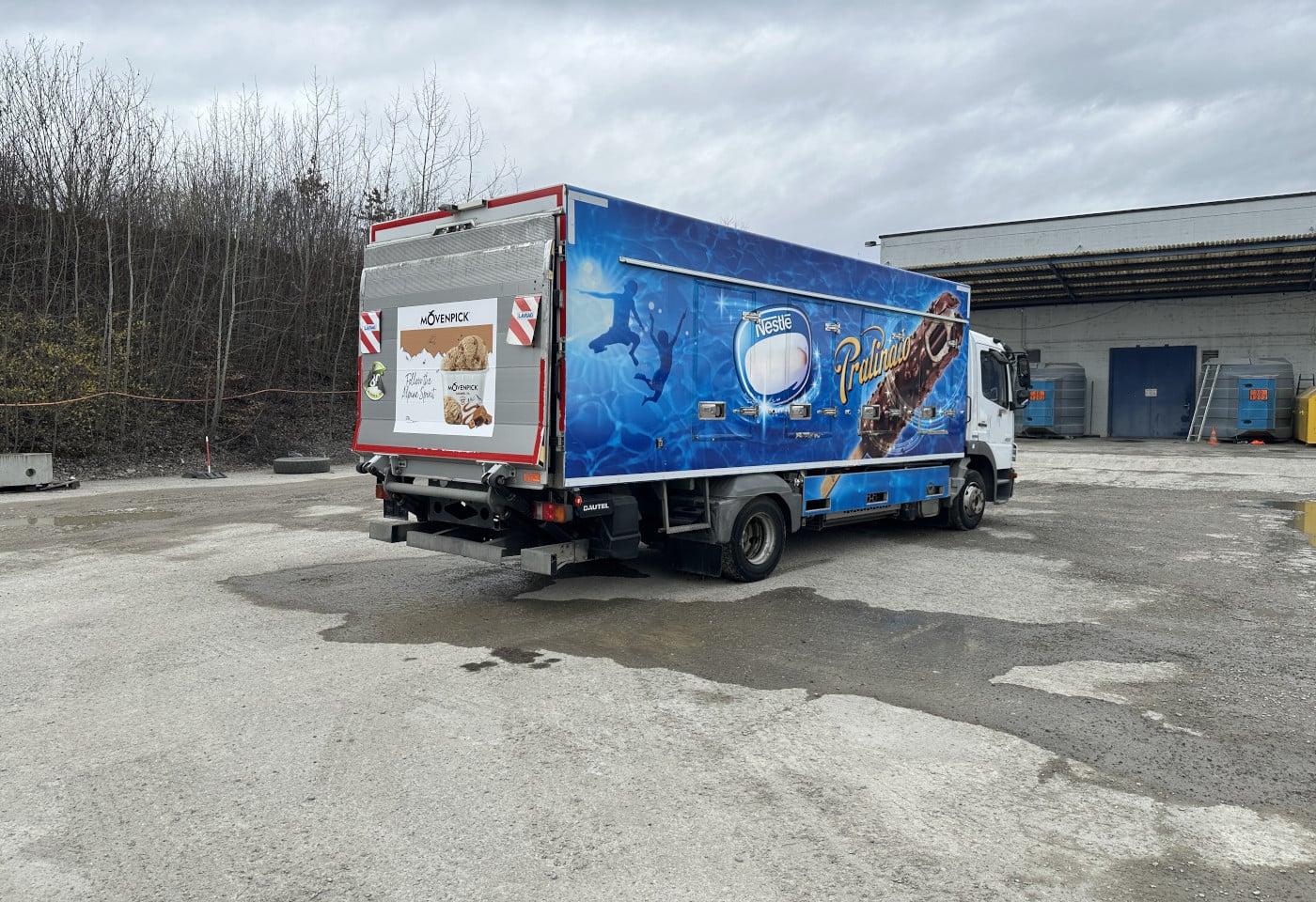 MOTO6625_2853142 vehicle image