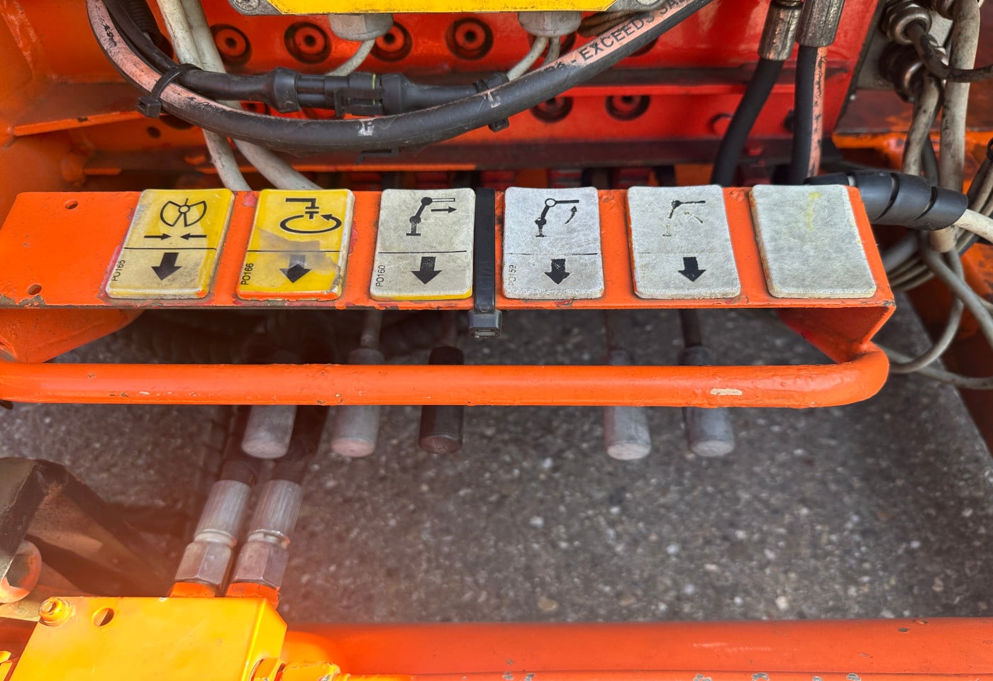 MOTO6625_2855319 vehicle image