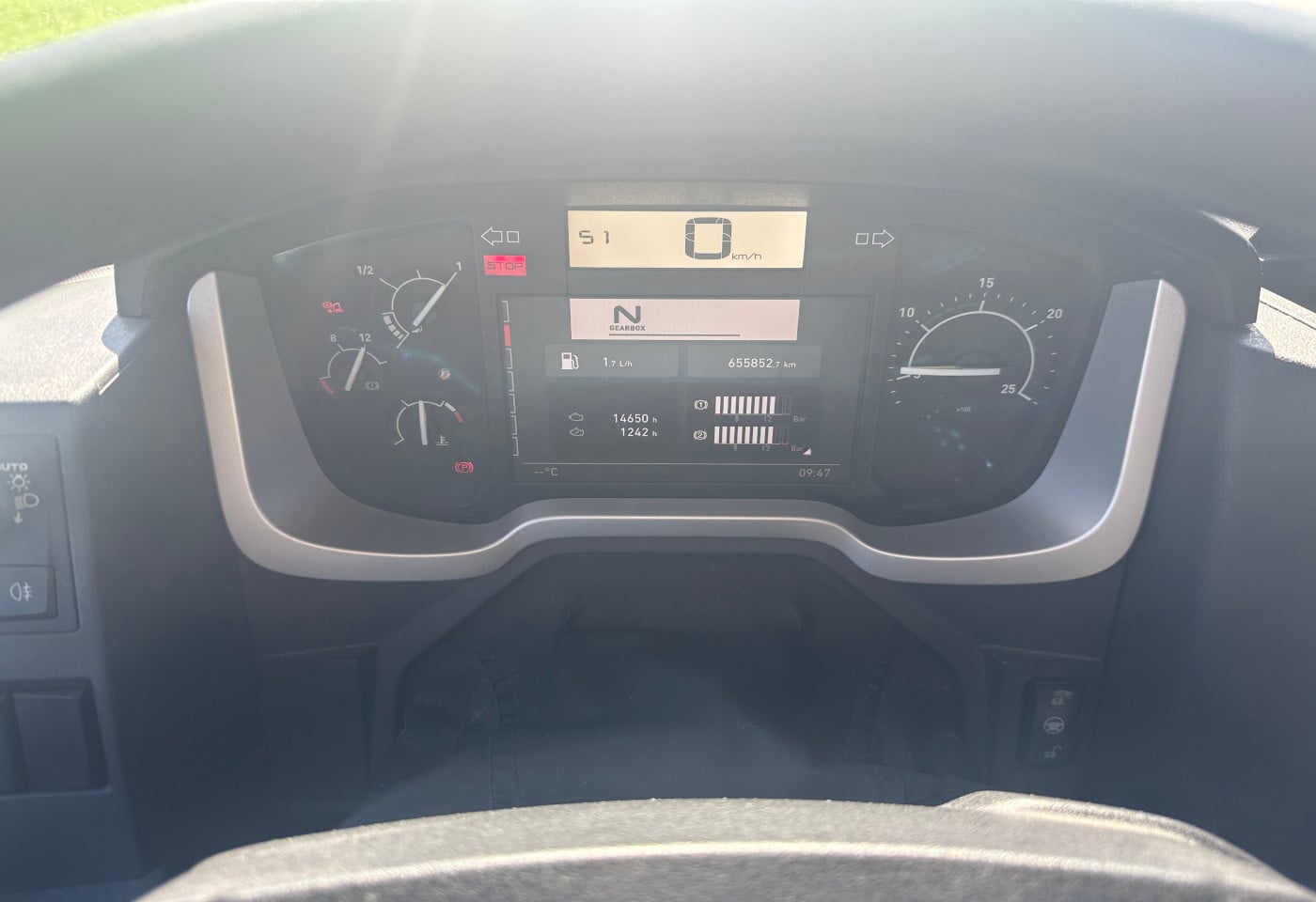 MOTO6625_2877187 vehicle image