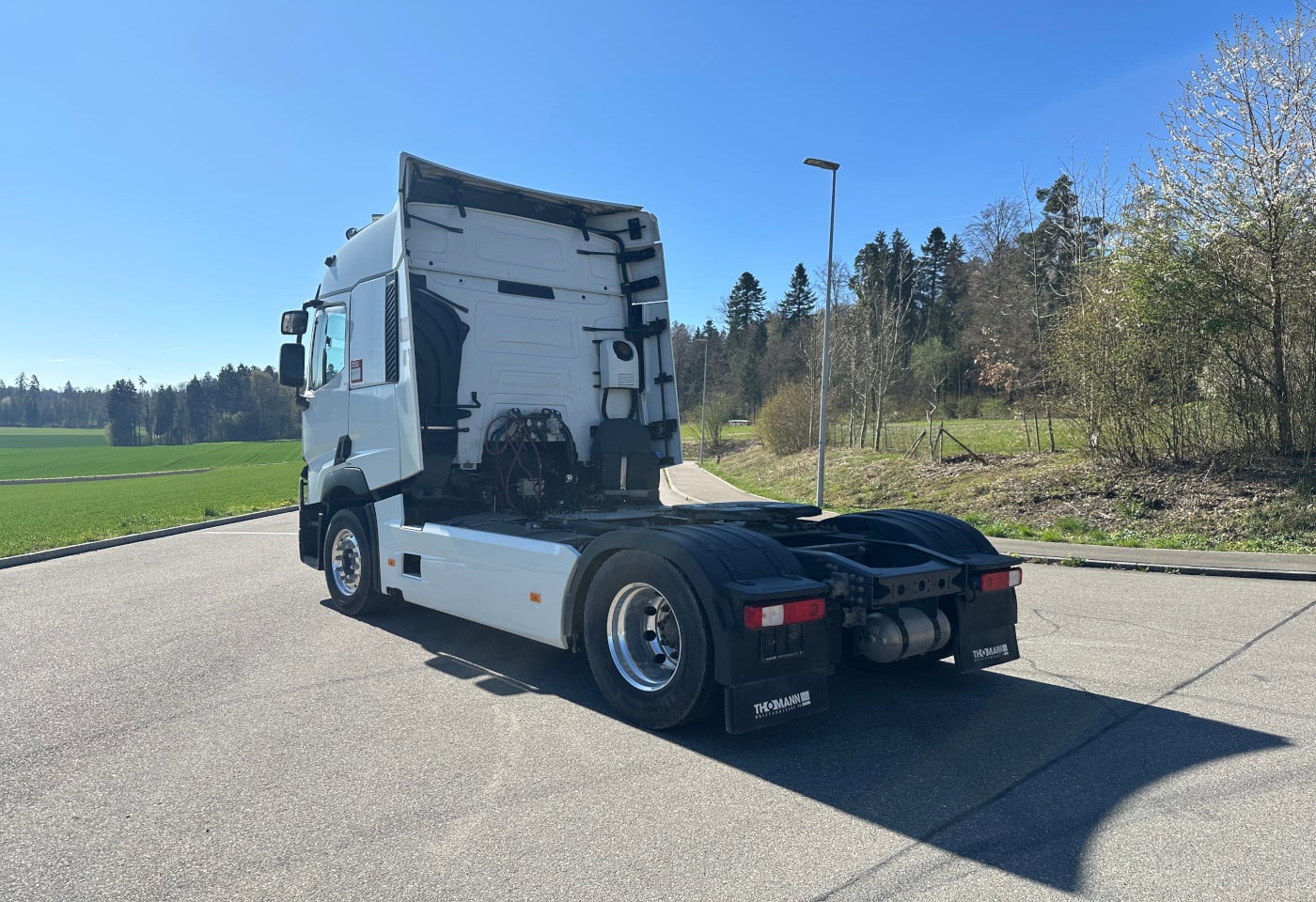 MOTO6625_2877187 vehicle image