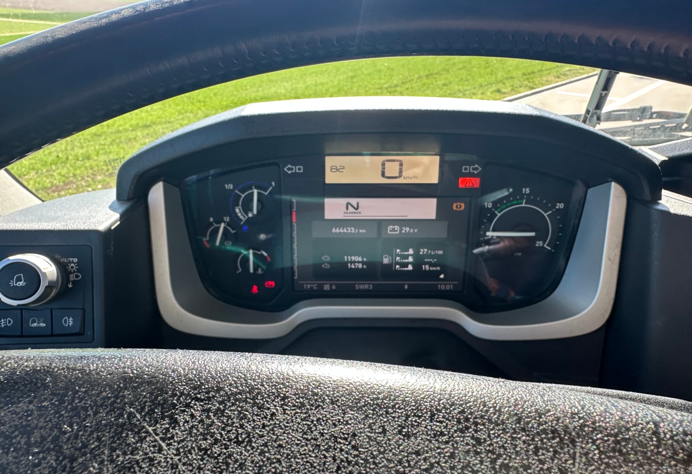 MOTO6625_2877426 vehicle image