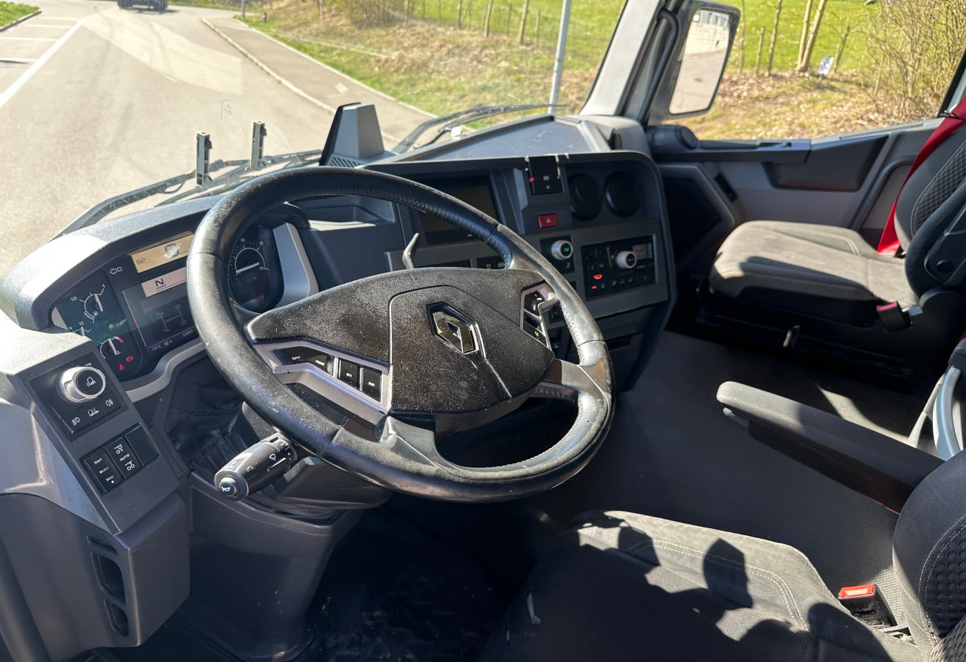 MOTO6625_2877426 vehicle image