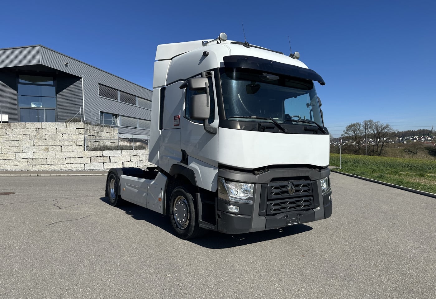 MOTO6625_2877426 vehicle image