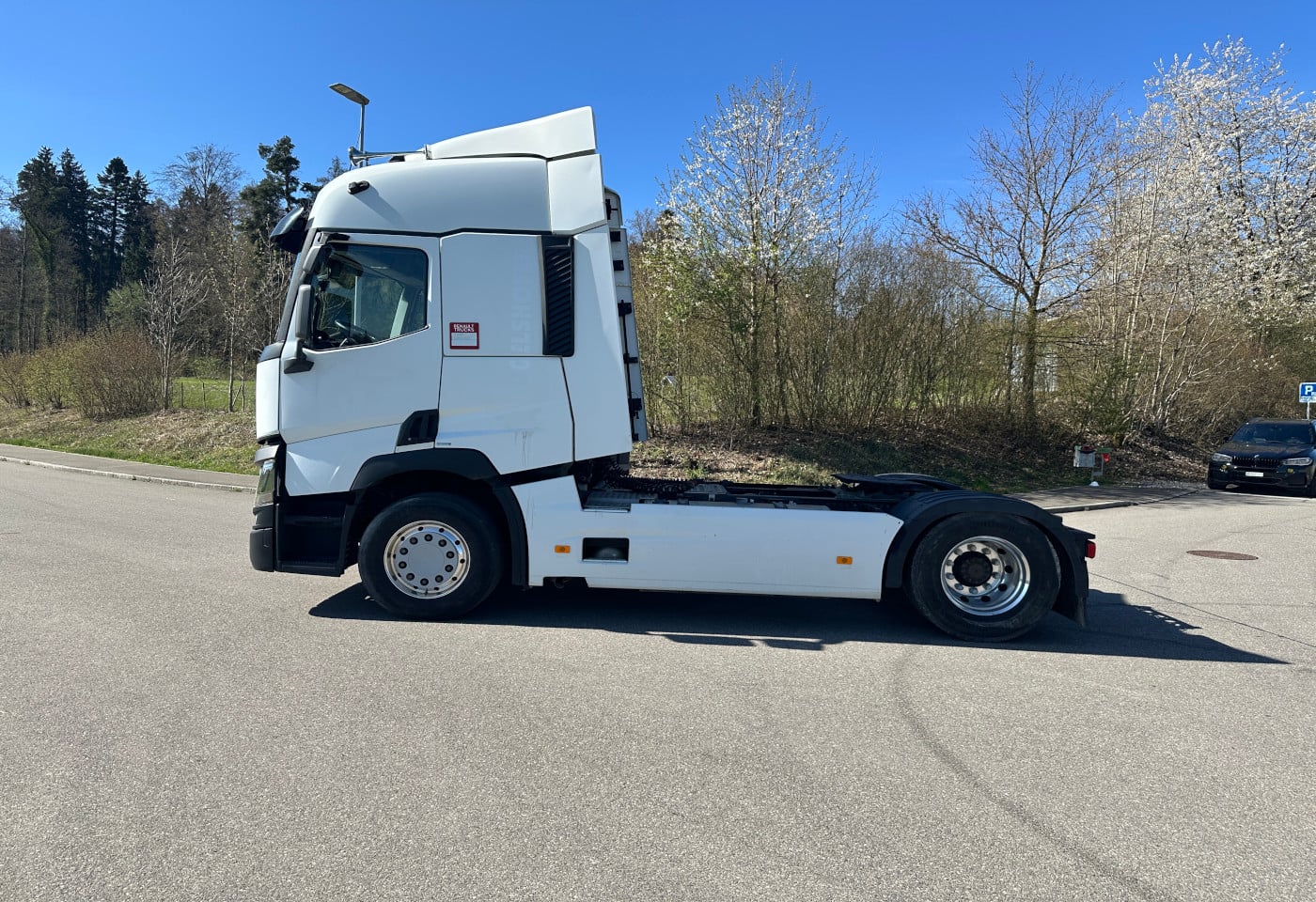 MOTO6625_2877426 vehicle image