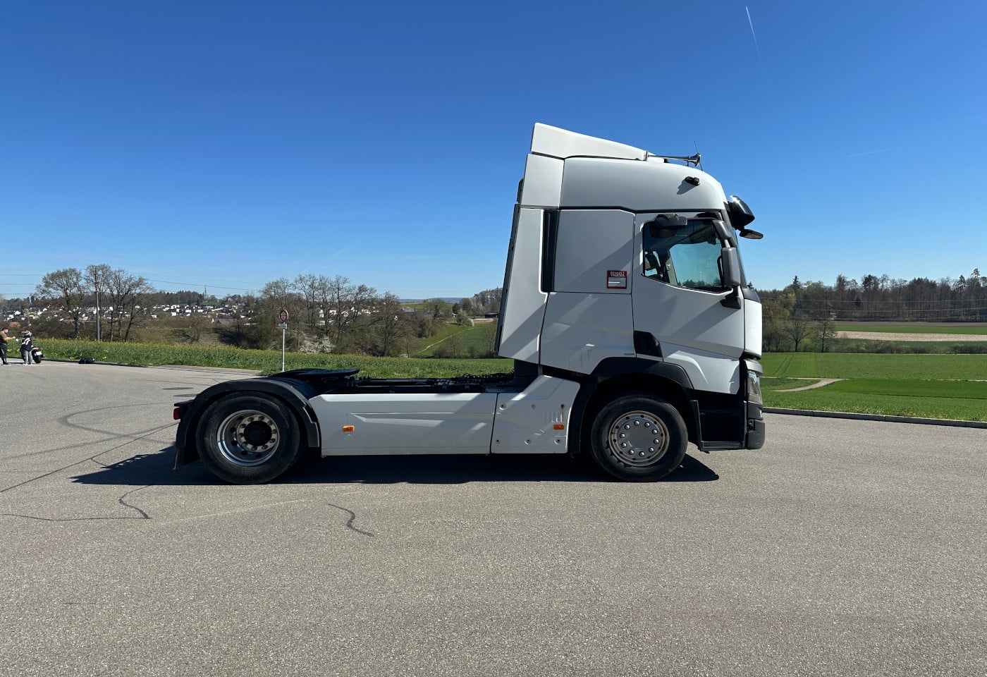 MOTO6625_2877426 vehicle image