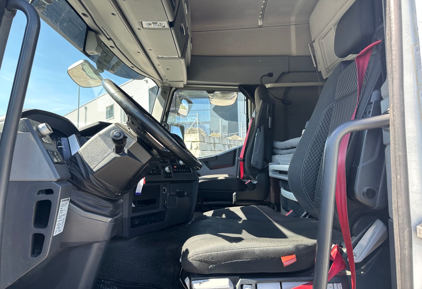 MOTO6625_2878828 vehicle image