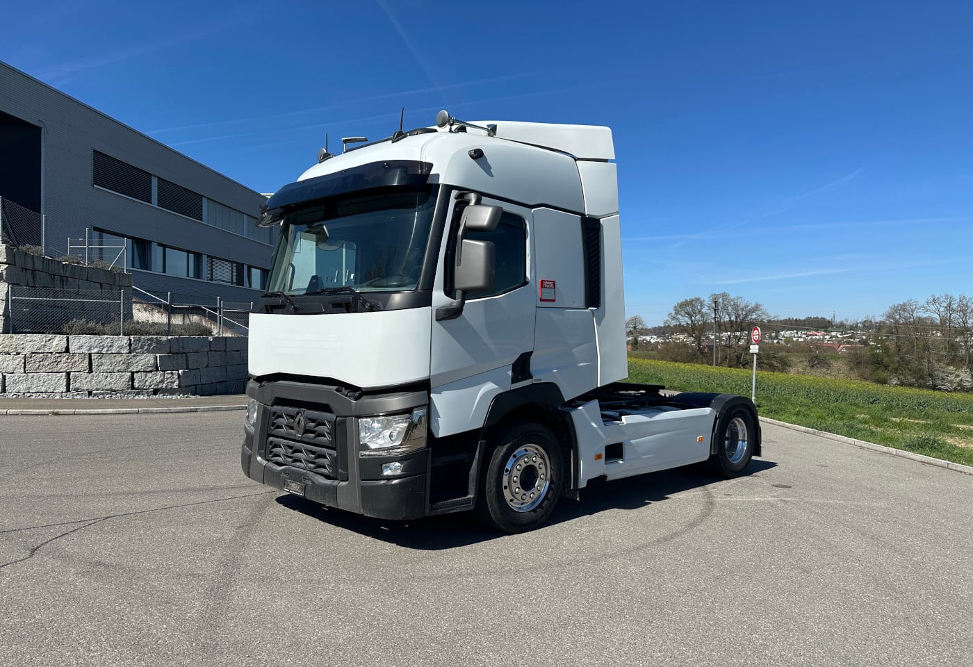 MOTO6625_2878828 vehicle image