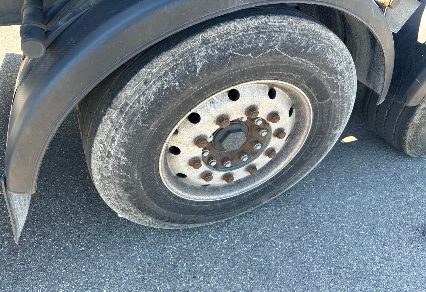 MOTO6625_2877666 vehicle image