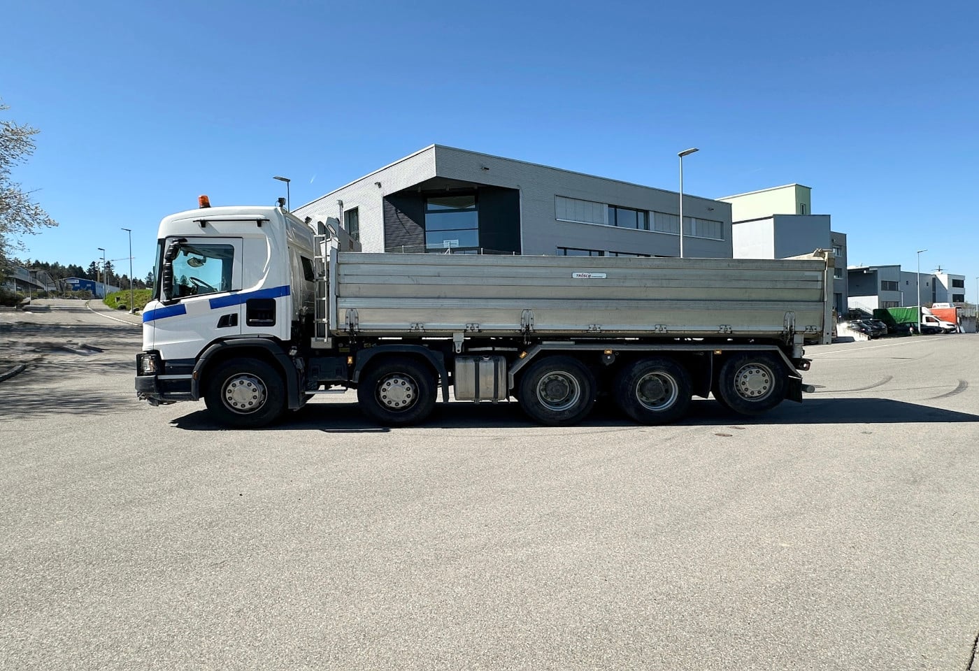 MOTO6625_2880518 vehicle image