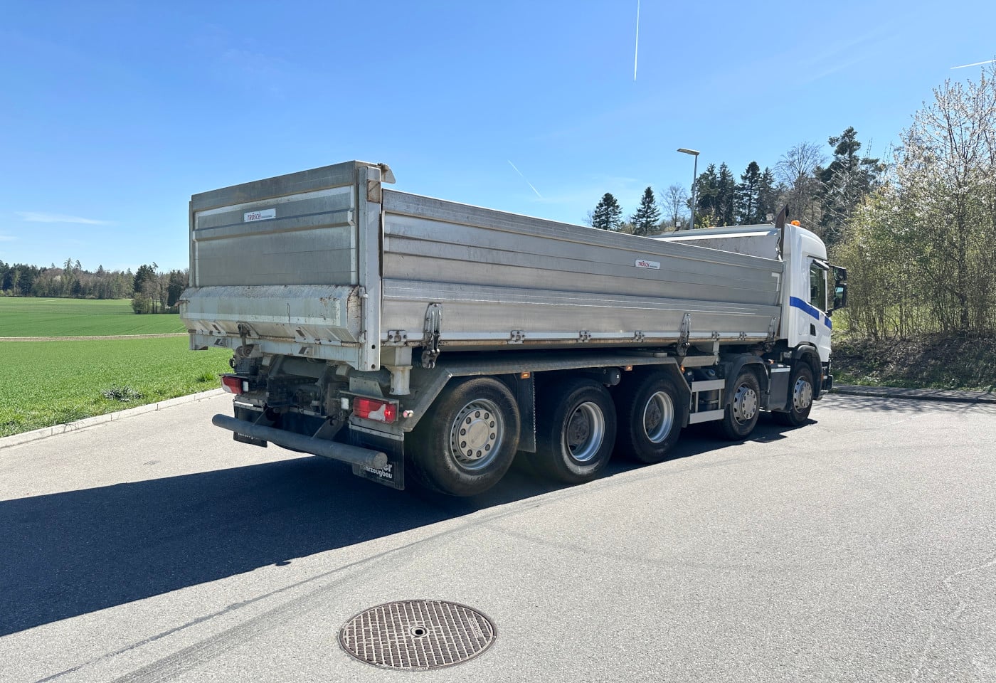 MOTO6625_2880518 vehicle image