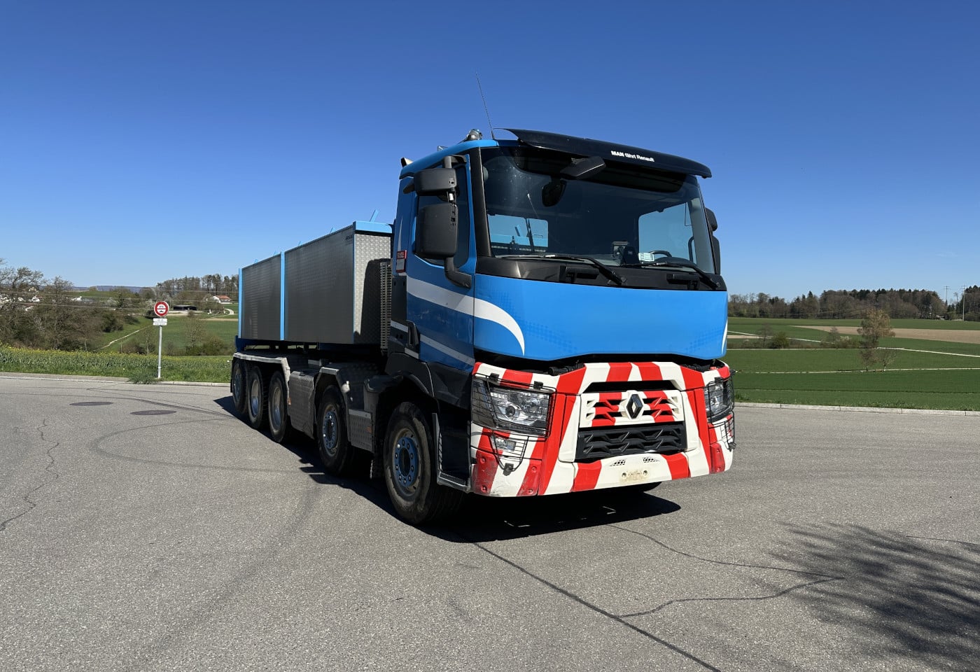 MOTO6625_2885161 vehicle image