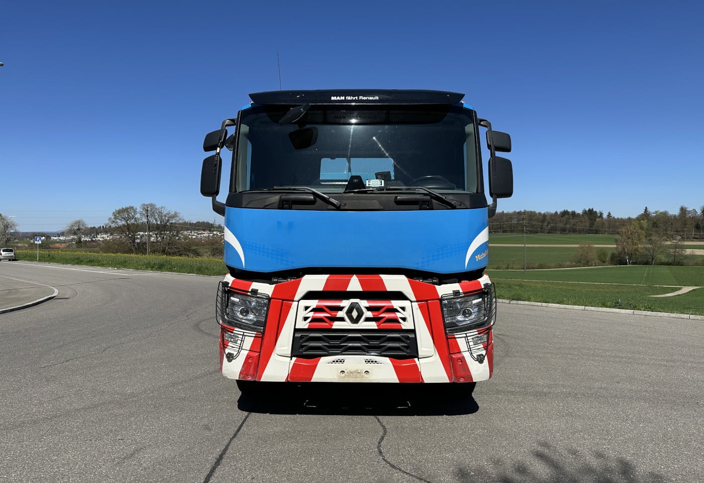 MOTO6625_2885161 vehicle image