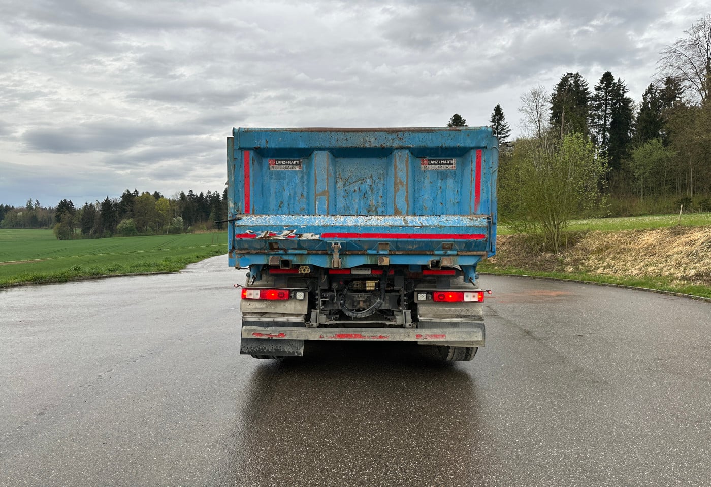 MOTO6625_2885161 vehicle image