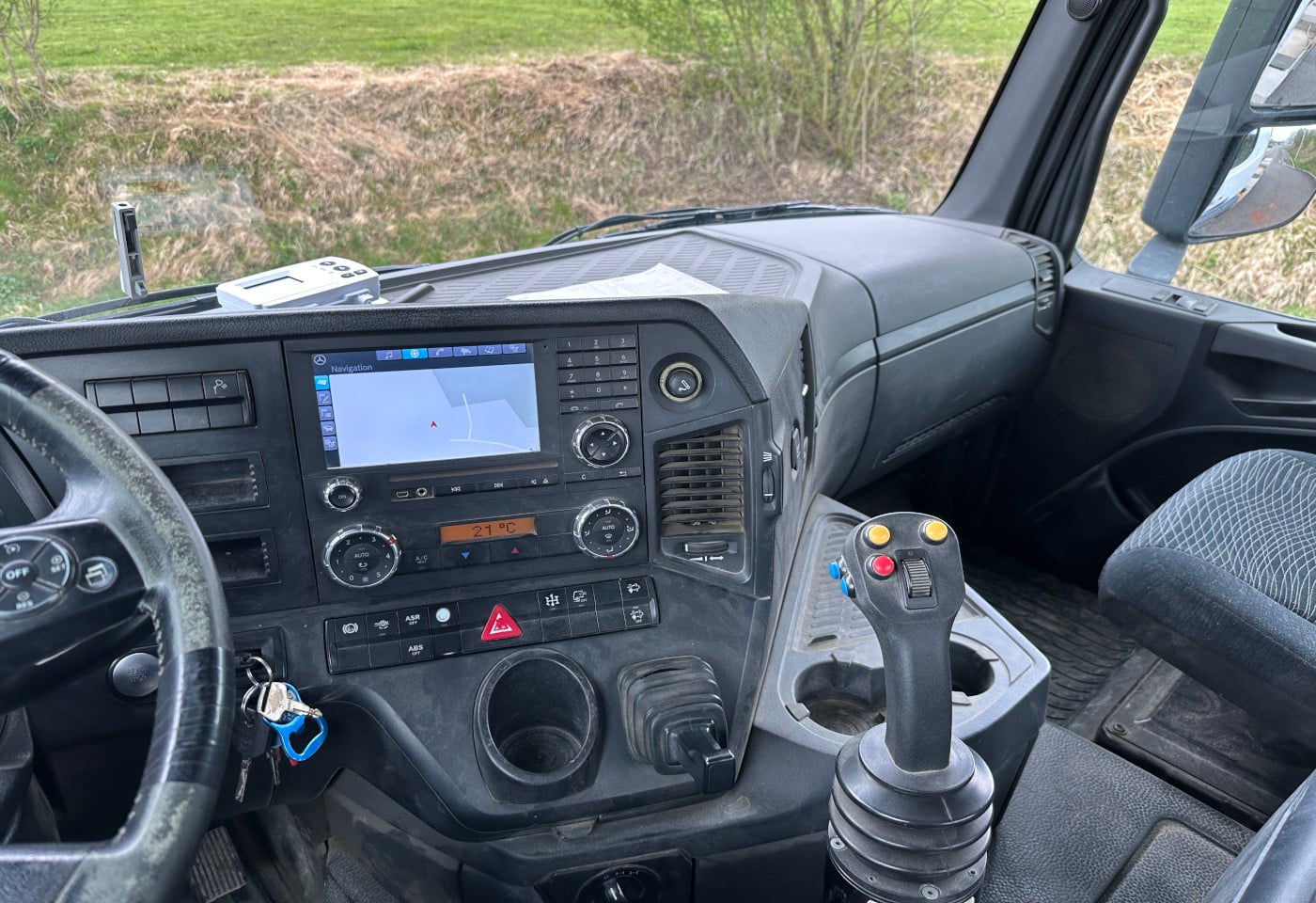 MOTO6625_2880037 vehicle image