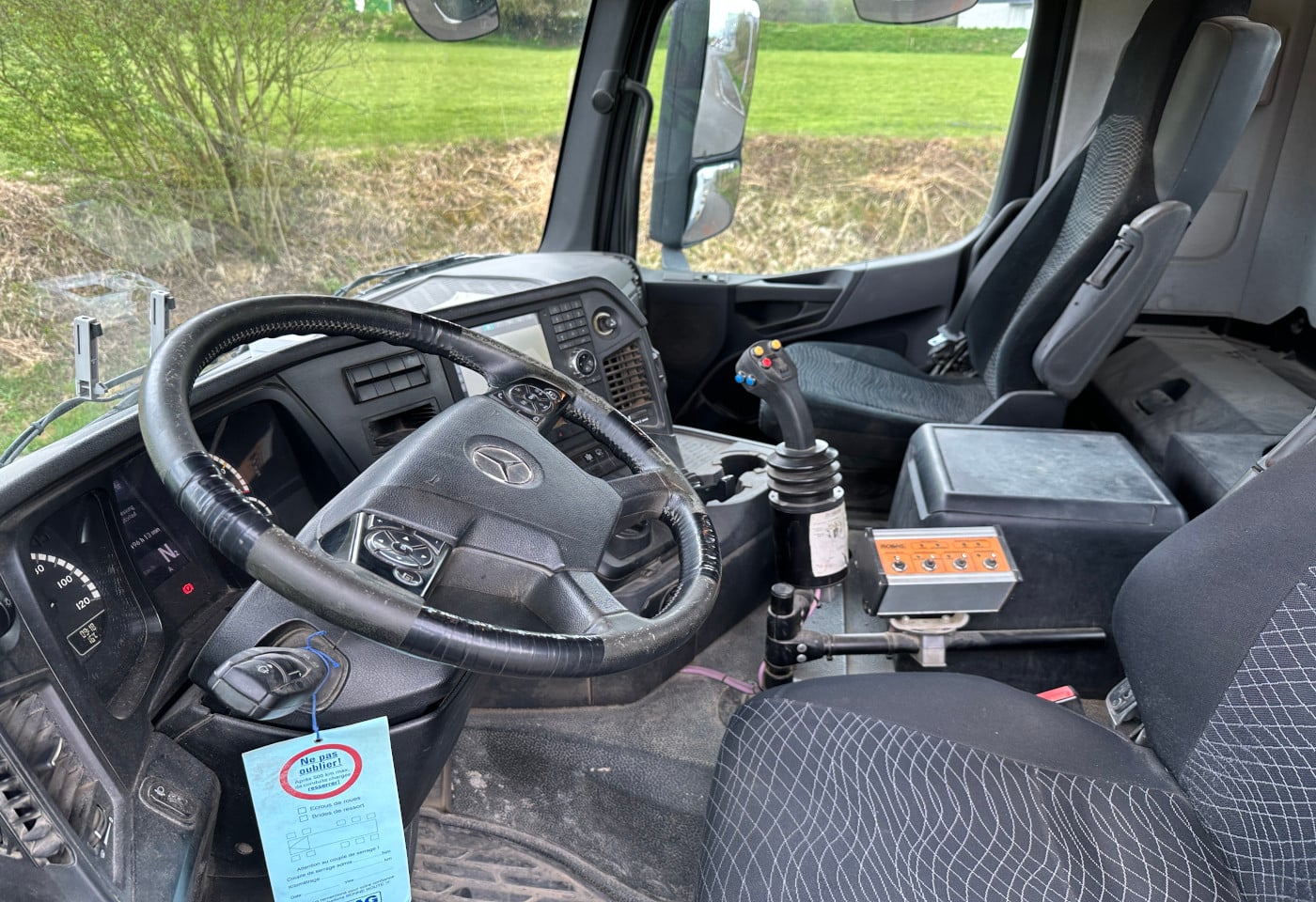 MOTO6625_2880037 vehicle image