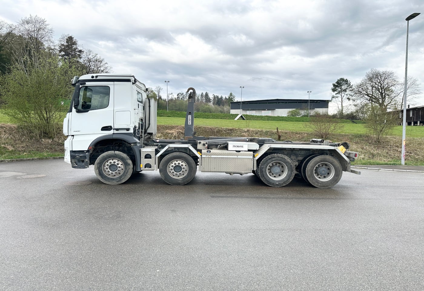 MOTO6625_2880037 vehicle image