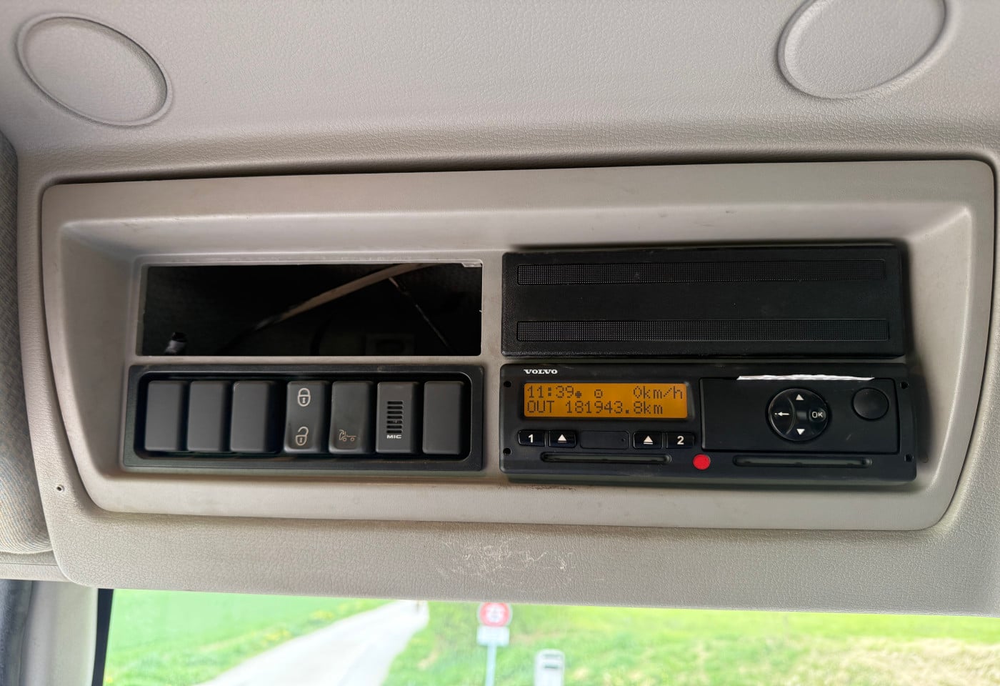 MOTO6625_2885162 vehicle image