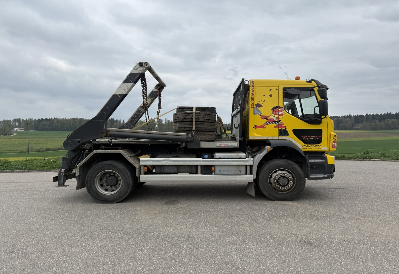 MOTO6625_2885162 vehicle image