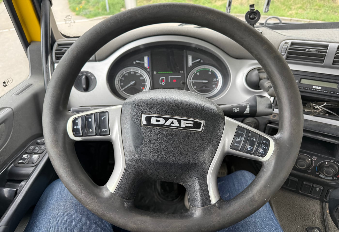 MOTO6625_2886366 vehicle image